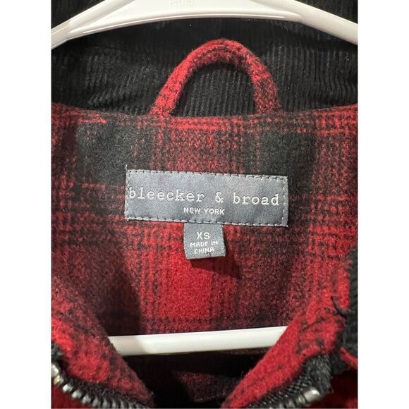 BLEECKER & BROAD NEW YORK NWT Men's Red & Black Plaid Zipper Coat jacket Sz XS - Picture 3 of 5